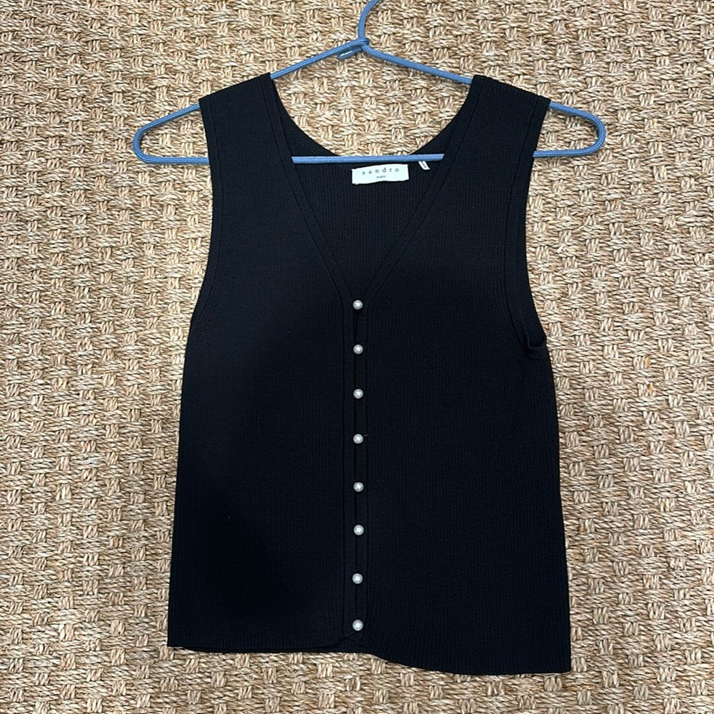Black Sandro top